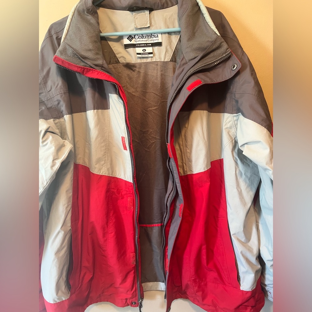 Columbia Men’s XL interchange Omni tech lined windbreaker. Grey and red. Zip up - Picture 2 of 15